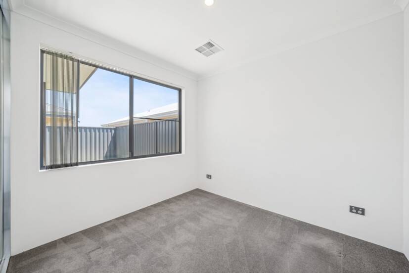 35 Percheron Circuit, FORRESTDALE, WA 6112 AUS