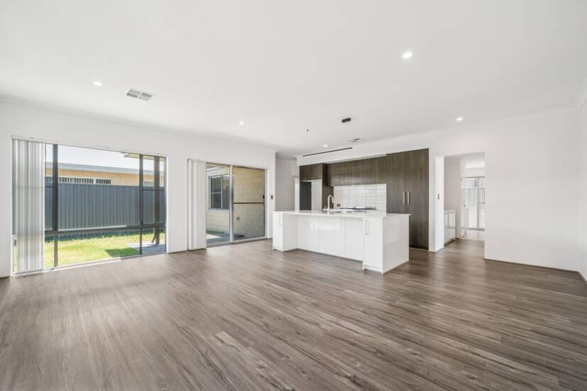 35 Percheron Circuit, FORRESTDALE, WA 6112 AUS