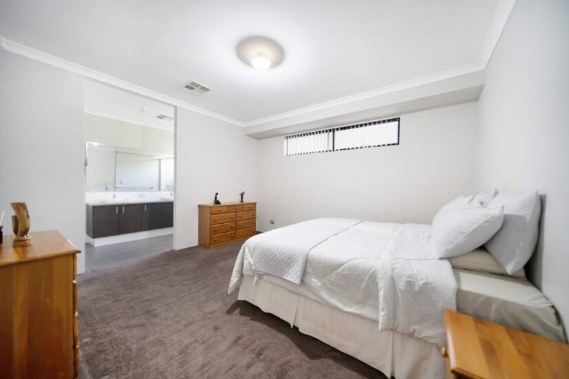 114 Aspiri Promenade, PIARA WATERS, WA 6112 AUS