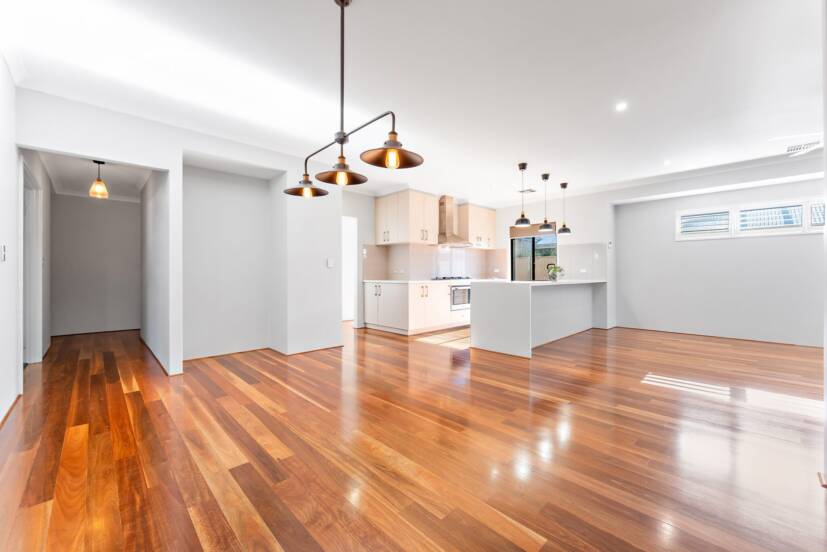 6 Lee-Steere Crescent, PIARA WATERS, WA 6112 AUS