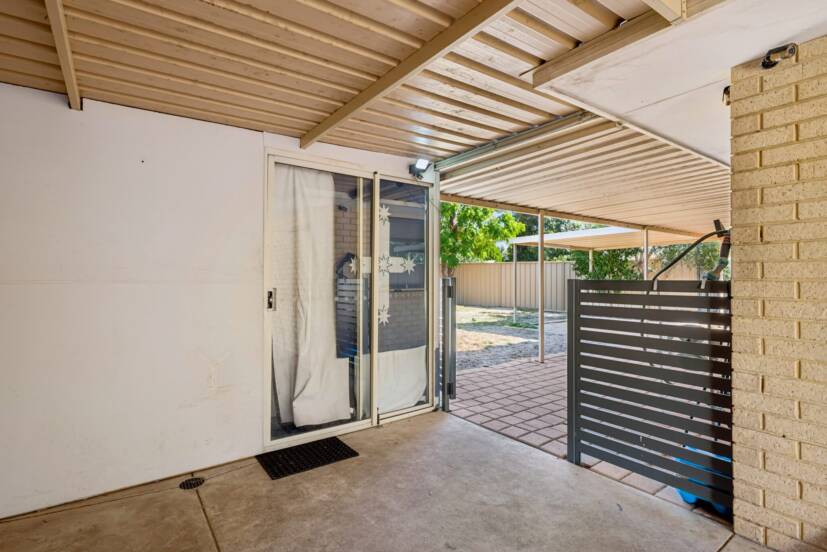 32 Petrel Close, SEVILLE GROVE, WA 6112 AUS