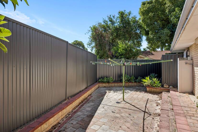 32 Petrel Close, SEVILLE GROVE, WA 6112 AUS