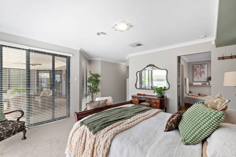 12 Verde Road, SOUTHERN RIVER, WA 6110 AUS