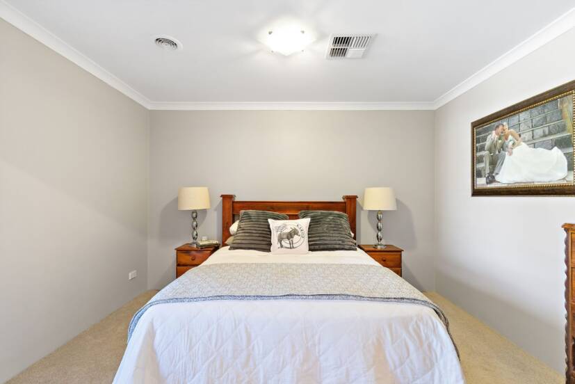 12 Verde Road, SOUTHERN RIVER, WA 6110 AUS