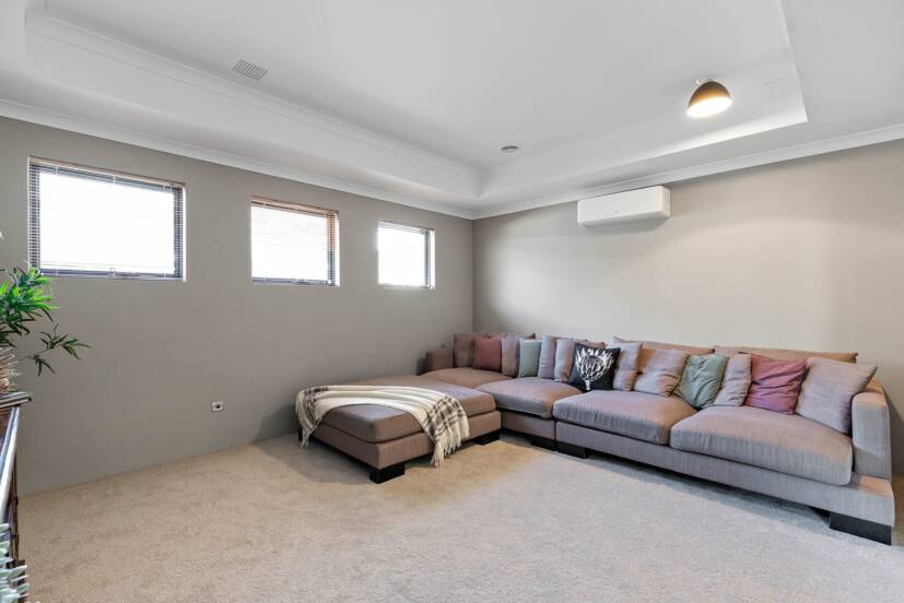 12 Verde Road, SOUTHERN RIVER, WA 6110 AUS