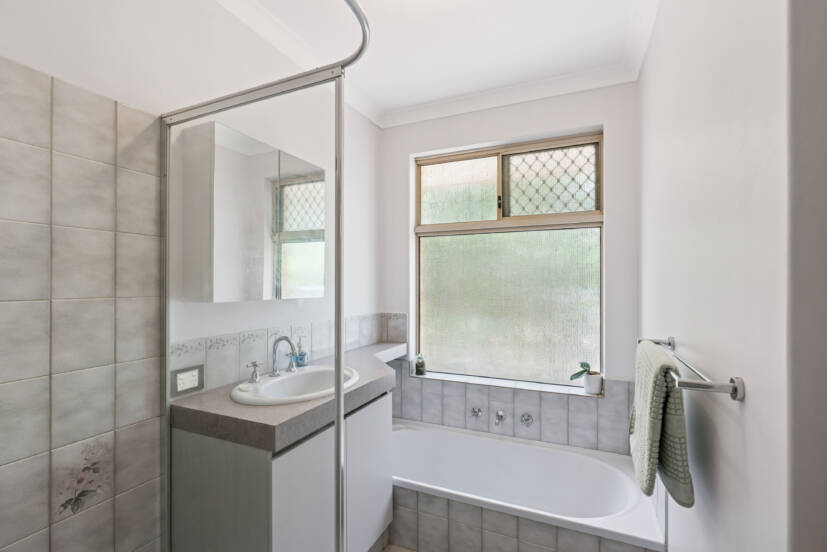 32 Malarkey Road, BYFORD, WA 6122 AUS