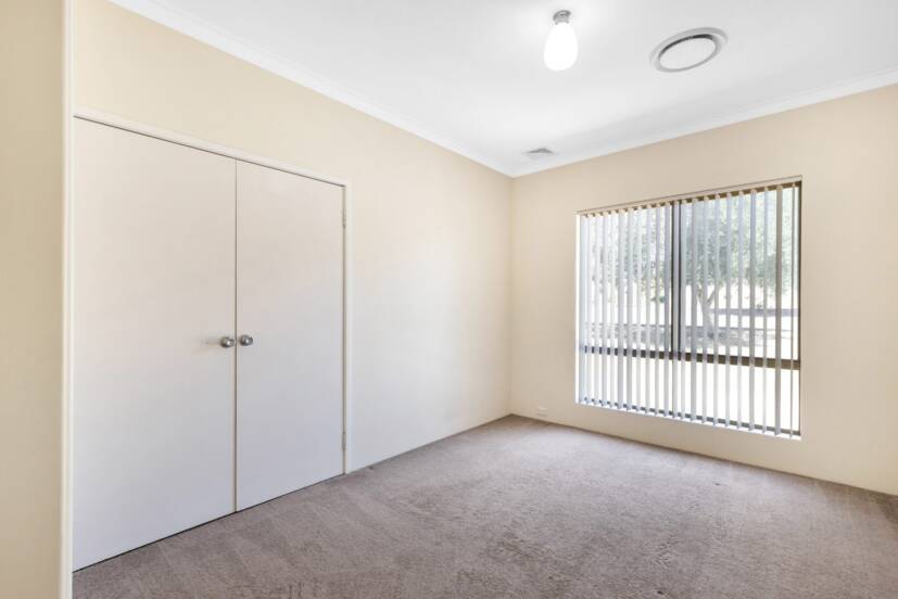 37 Mayor Road, COOGEE, WA 6166 AUS