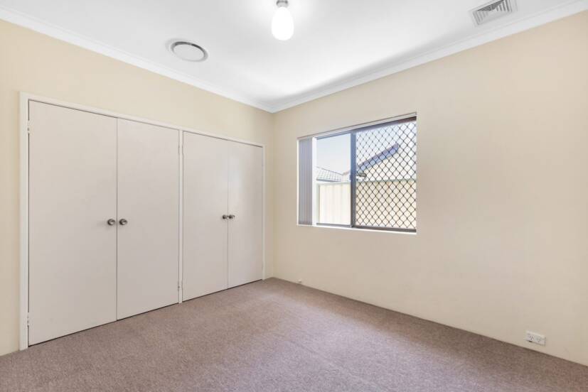 37 Mayor Road, COOGEE, WA 6166 AUS