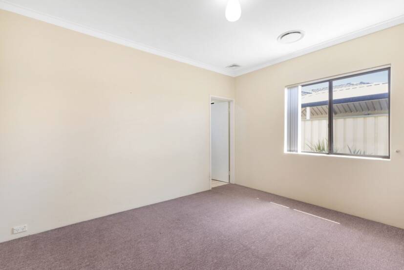 37 Mayor Road, COOGEE, WA 6166 AUS