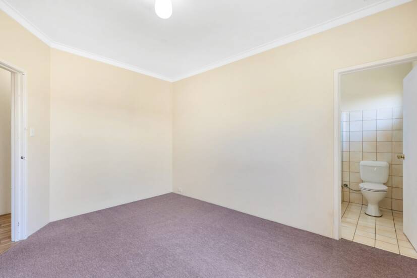 37 Mayor Road, COOGEE, WA 6166 AUS