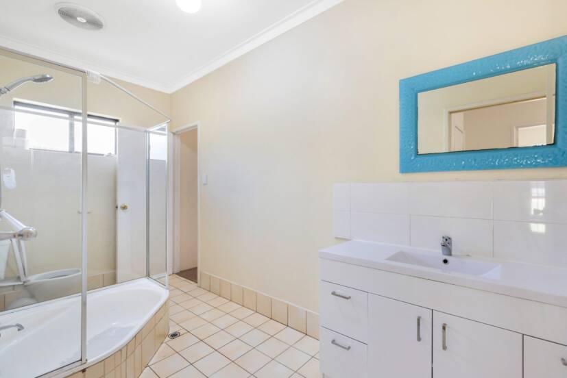 37 Mayor Road, COOGEE, WA 6166 AUS