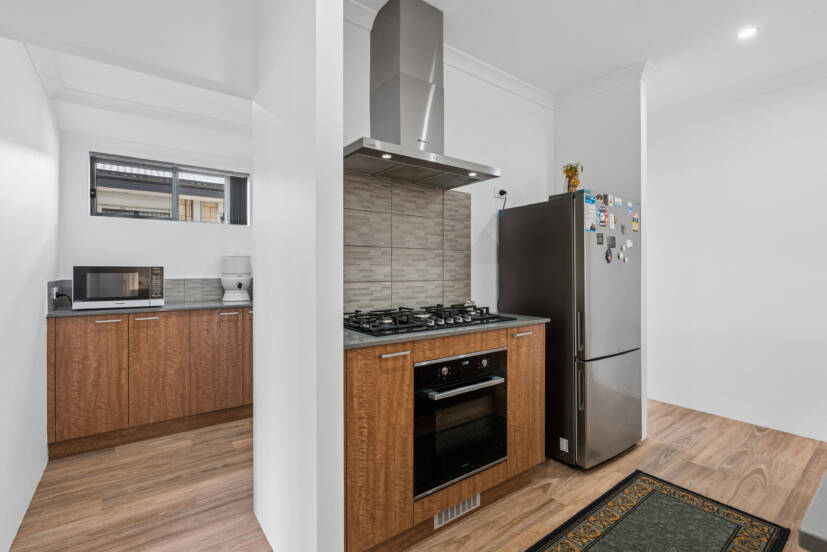 36 Ederle Street, FORRESTDALE, WA 6112 AUS