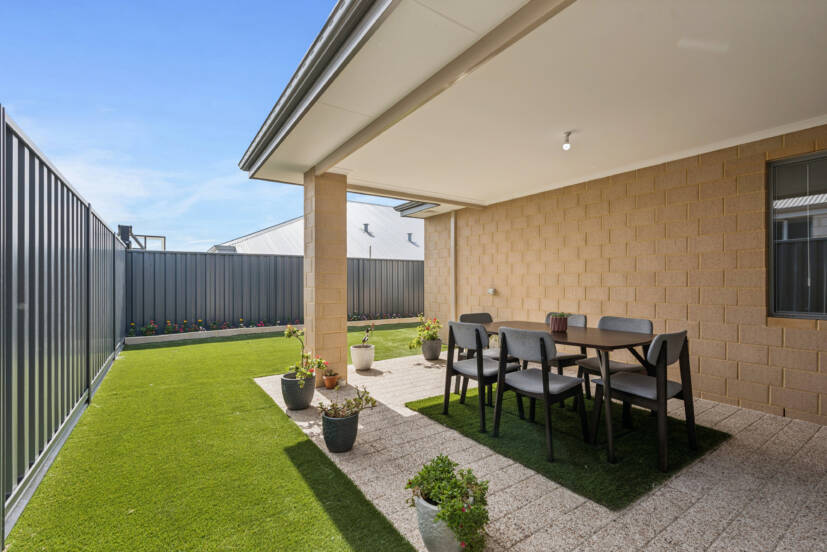 36 Ederle Street, FORRESTDALE, WA 6112 AUS