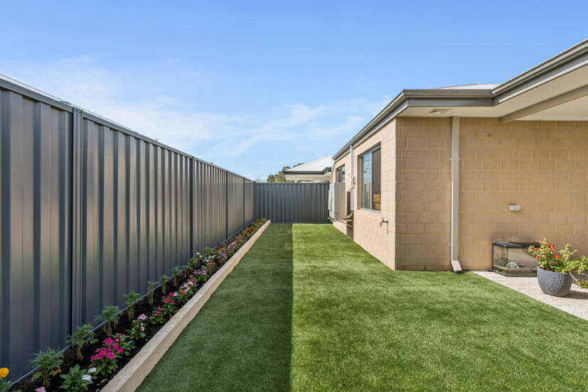 36 Ederle Street, FORRESTDALE, WA 6112 AUS