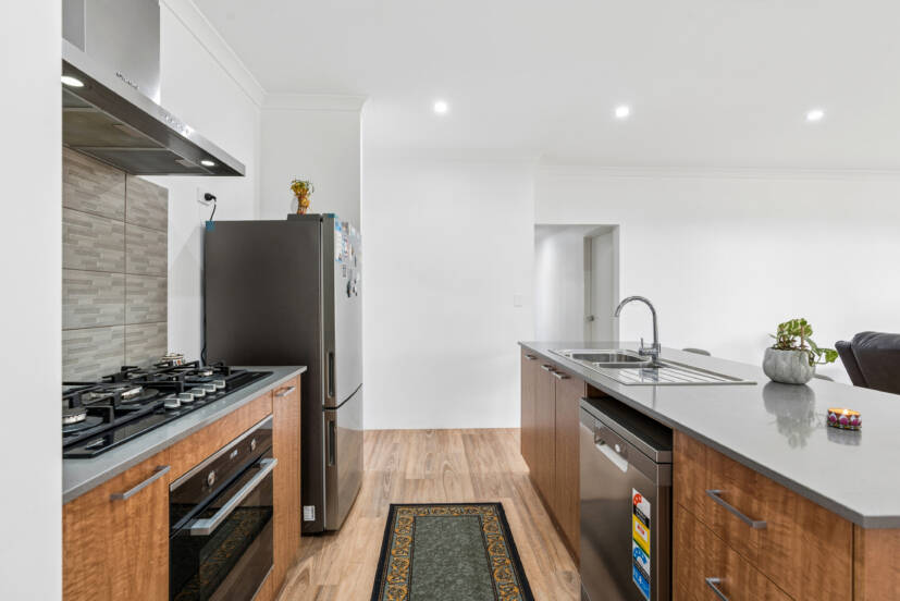 36 Ederle Street, FORRESTDALE, WA 6112 AUS