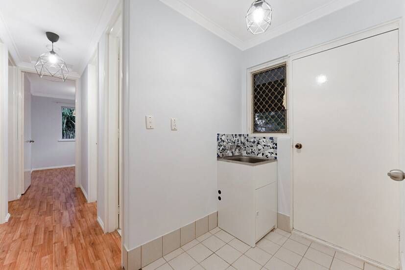 42 Cordelia Road, ARMADALE, WA 6112 AUS