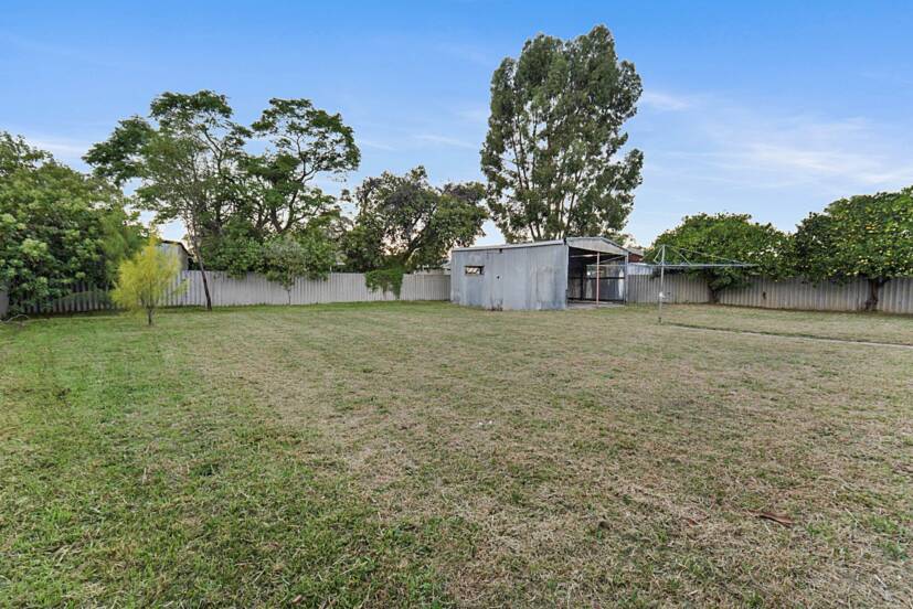 42 Cordelia Road, ARMADALE, WA 6112 AUS