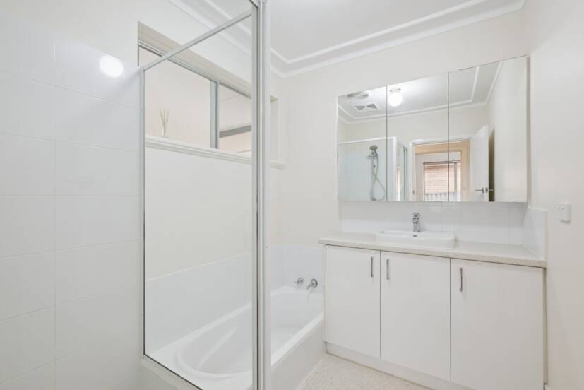 5A Lennox Road, THORNLIE, WA 6108 AUS