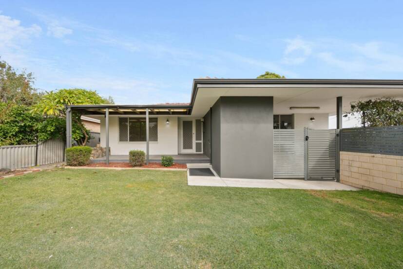 5A Lennox Road, THORNLIE, WA 6108 AUS