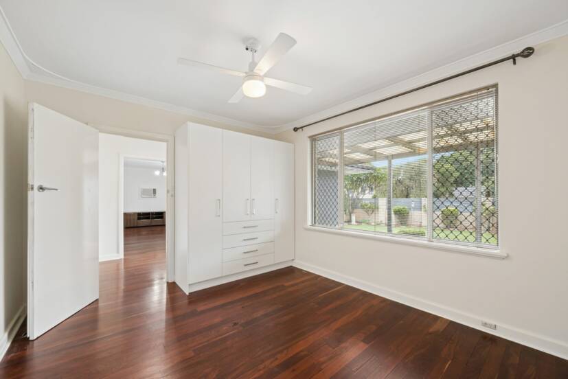 5A Lennox Road, THORNLIE, WA 6108 AUS