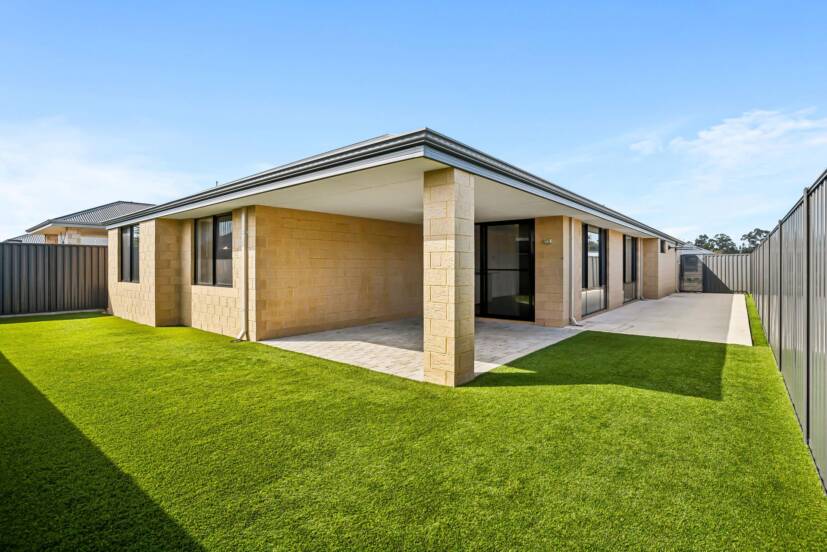 1 Bylong Street, WELLARD, WA 6170 AUS