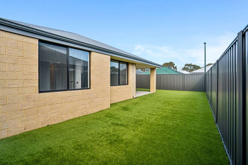 1 Bylong Street, WELLARD, WA 6170 AUS