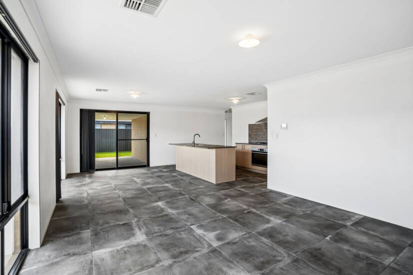 1 Bylong Street, WELLARD, WA 6170 AUS