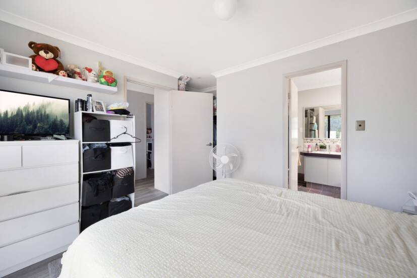 17 Benbecula Loop, PORT KENNEDY, WA 6172 AUS