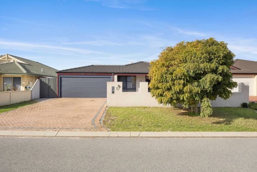17 Benbecula Loop, PORT KENNEDY, WA 6172 AUS