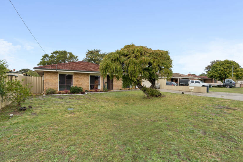 34 Shamrock Way, HUNTINGDALE, WA 6110 AUS