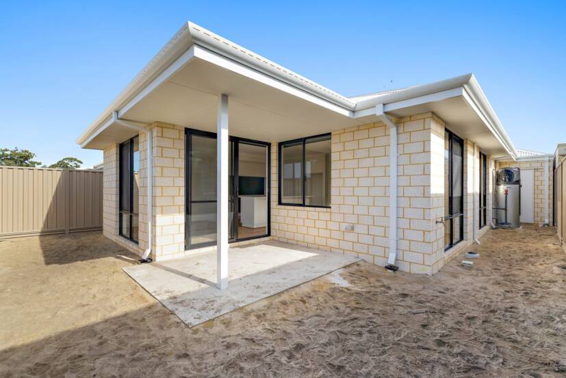47 Gumblossom Avenue, PIARA WATERS, WA 6112 AUS