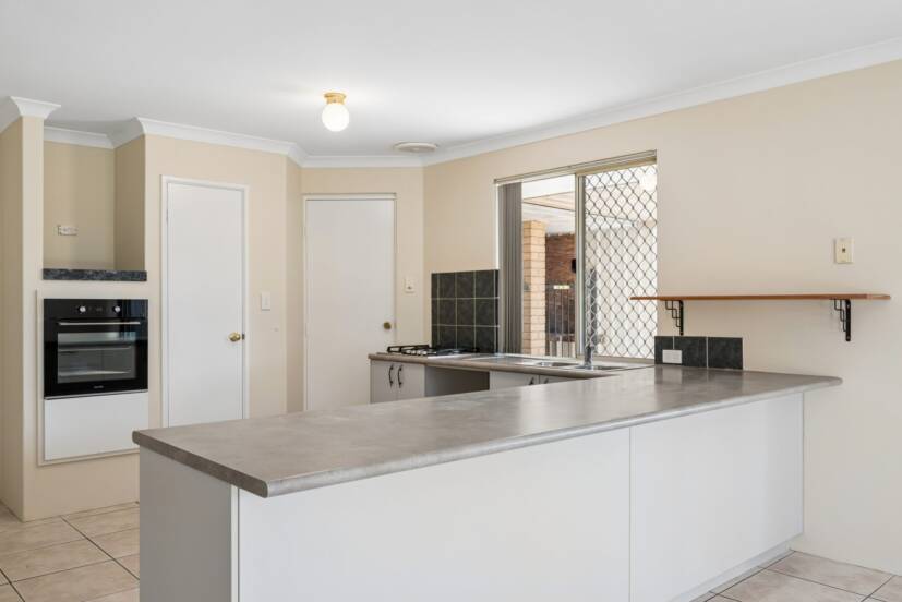 1 Limbee Glade, HUNTINGDALE, WA 6110 AUS