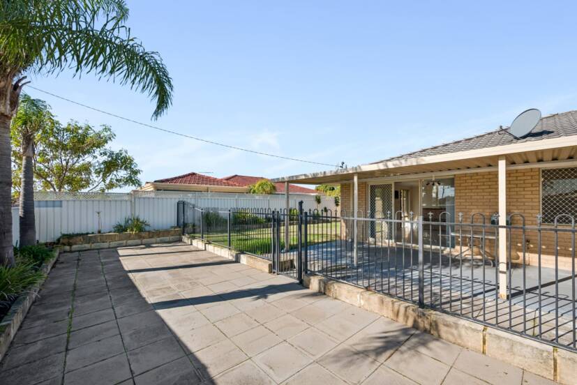 1 Limbee Glade, HUNTINGDALE, WA 6110 AUS