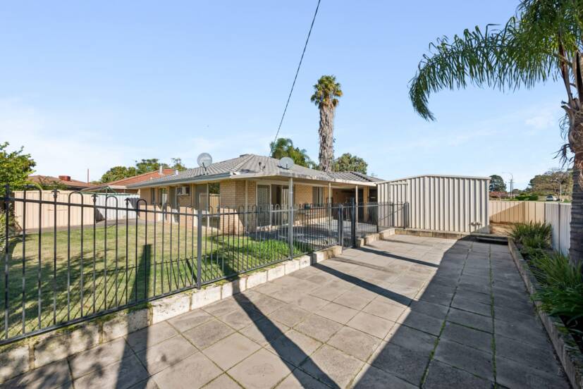 1 Limbee Glade, HUNTINGDALE, WA 6110 AUS