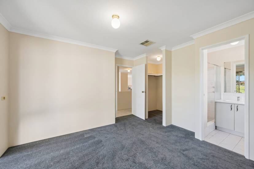 1 Limbee Glade, HUNTINGDALE, WA 6110 AUS