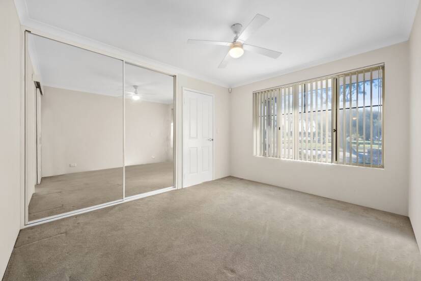 4/10 Elanora Drive, COOLOONGUP, WA 6168 AUS