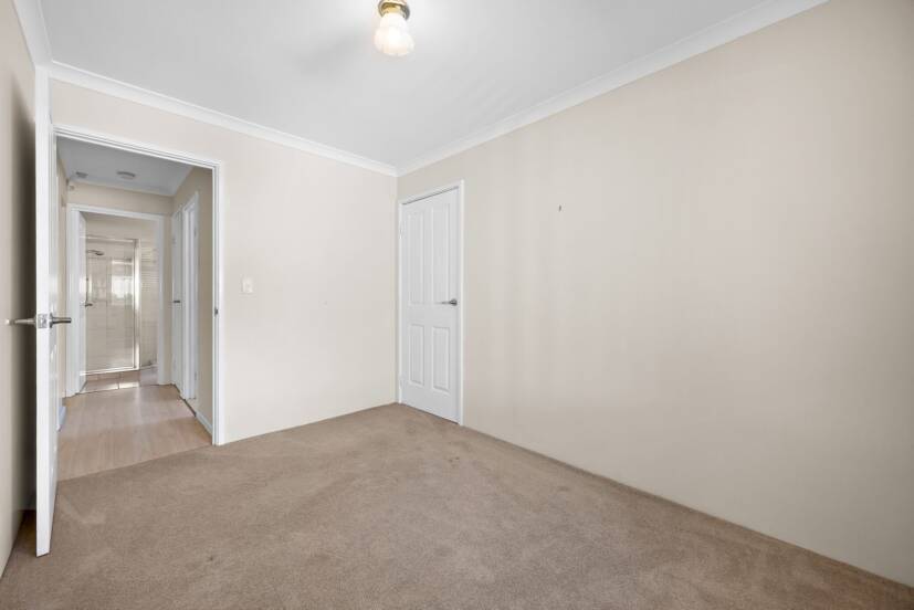 4/10 Elanora Drive, COOLOONGUP, WA 6168 AUS