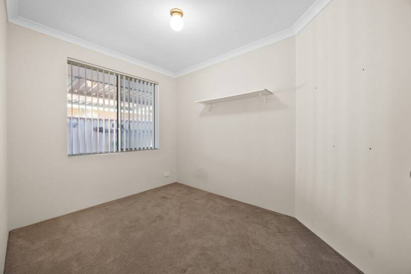 4/10 Elanora Drive, COOLOONGUP, WA 6168 AUS
