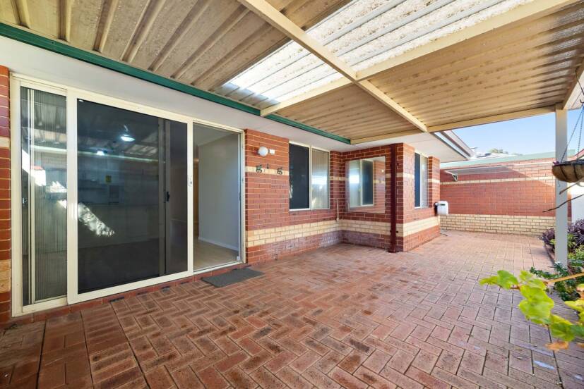 4/10 Elanora Drive, COOLOONGUP, WA 6168 AUS