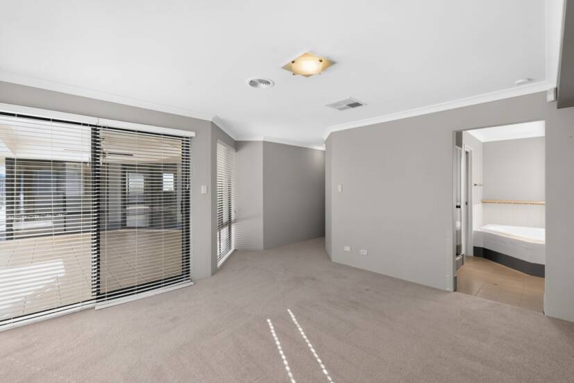 12 Verde Road, SOUTHERN RIVER, WA 6110 AUS