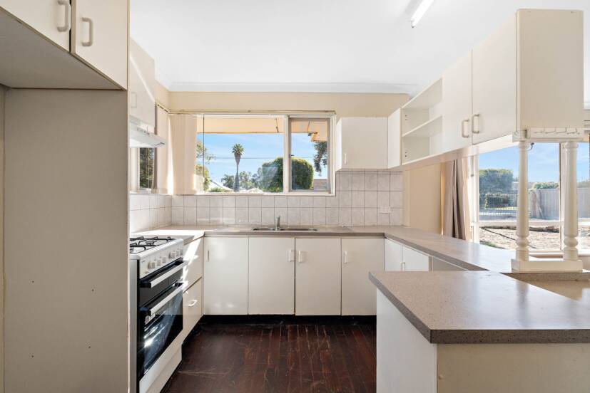 86 Jubilee Street, BECKENHAM, WA 6107 AUS