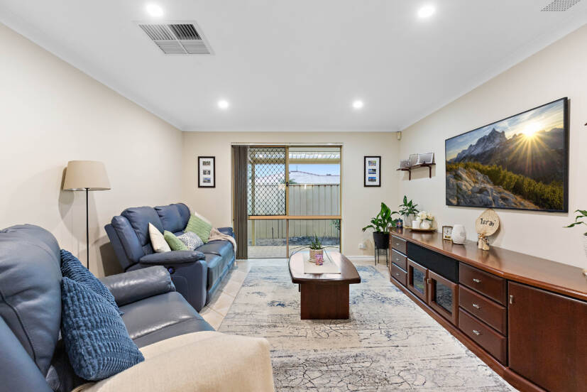 1 Blakemore Retreat, HUNTINGDALE, WA 6110 AUS