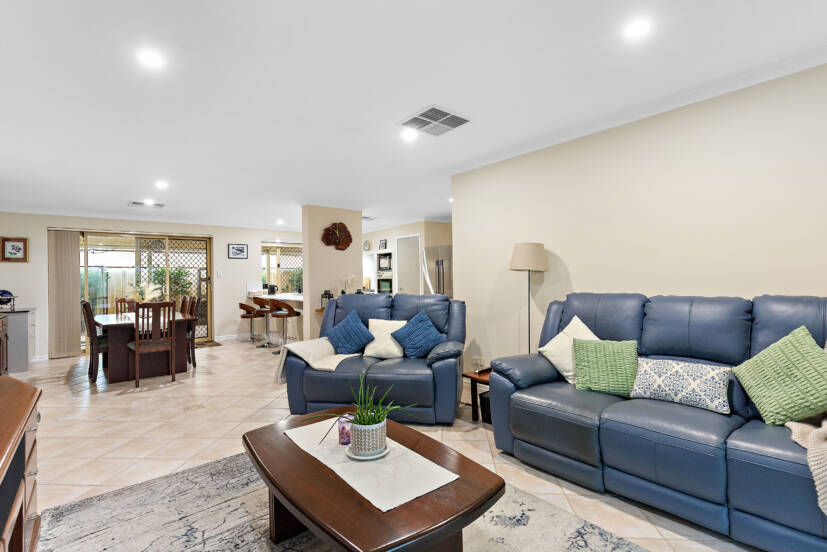 1 Blakemore Retreat, HUNTINGDALE, WA 6110 AUS
