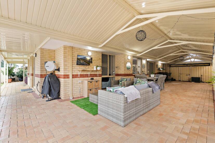 1 Blakemore Retreat, HUNTINGDALE, WA 6110 AUS
