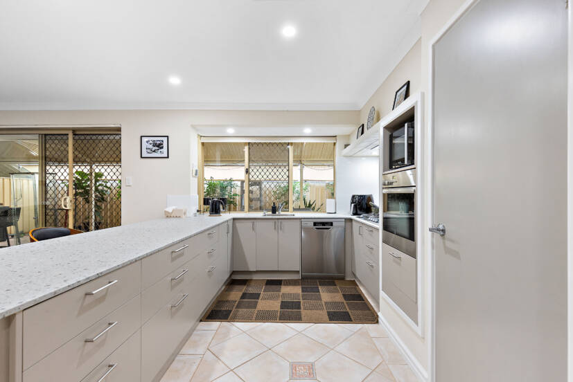 1 Blakemore Retreat, HUNTINGDALE, WA 6110 AUS