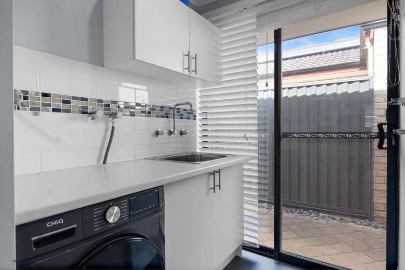 17 Benbecula Loop, PORT KENNEDY, WA 6172 AUS