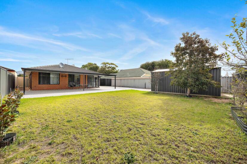 17 Benbecula Loop, PORT KENNEDY, WA 6172 AUS