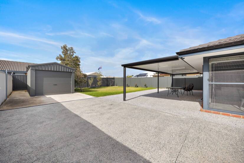 17 Benbecula Loop, PORT KENNEDY, WA 6172 AUS