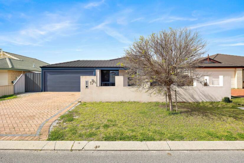 17 Benbecula Loop, PORT KENNEDY, WA 6172 AUS