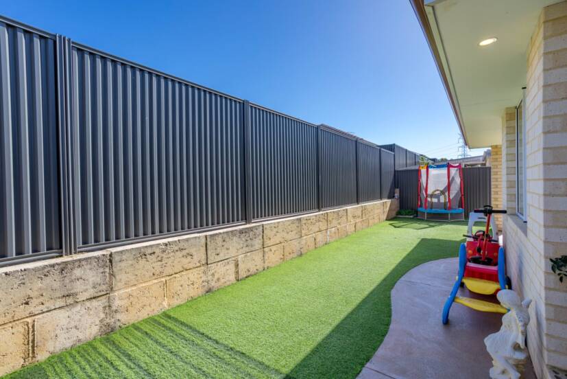 16 Solaris Street, WELLARD, WA 6170 AUS